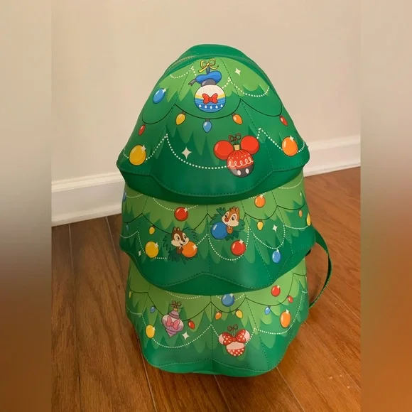 Disney christmas tree Loungefly - Picture 1 of 2